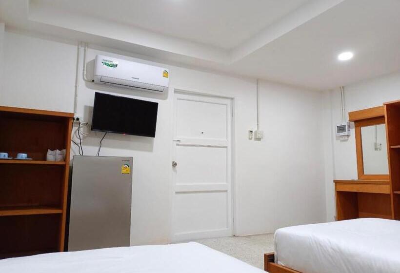 בית מלון כפרי Bangsaphan Resort