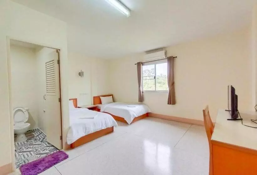 Hotelli Bangsaphan Resort