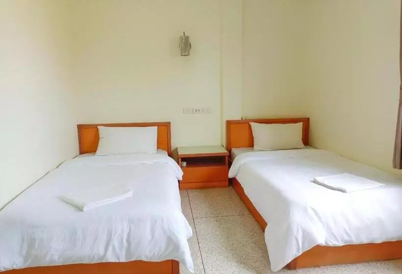 Hotelli Bangsaphan Resort