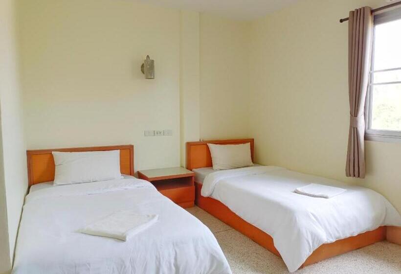 בית מלון כפרי Bangsaphan Resort