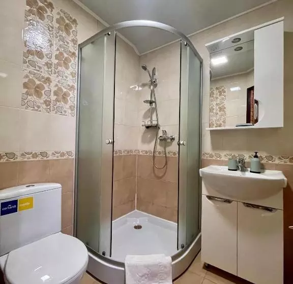 Hotelli Sadyba U Halyny