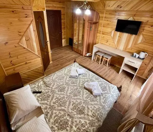 Hotelli Sadyba U Halyny