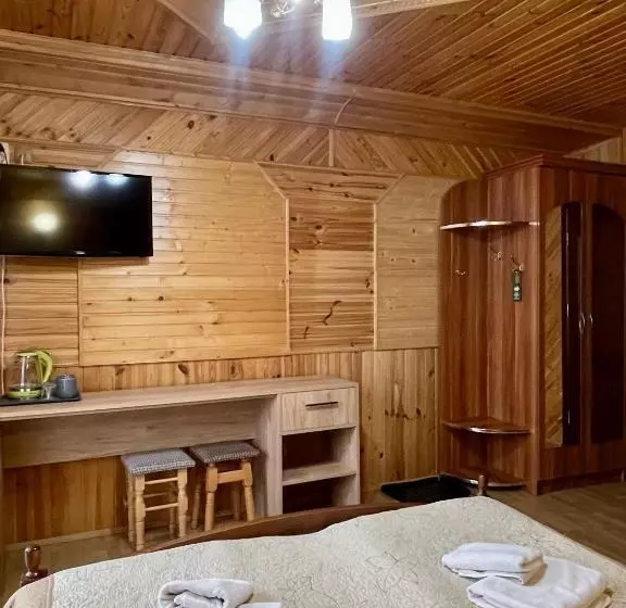 Hotelli Sadyba U Halyny