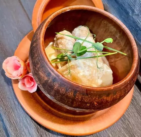 Hotelli Sadyba U Halyny