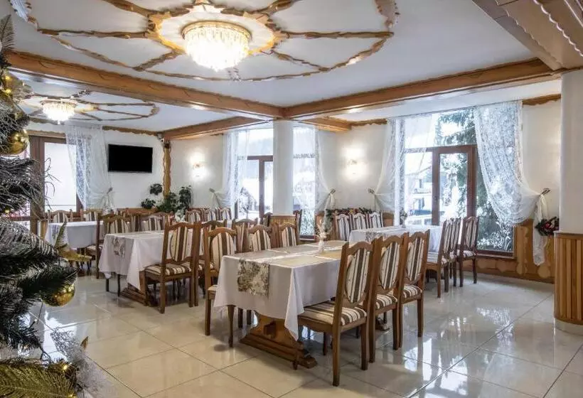 Hotelli Sadyba U Halyny