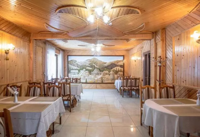 Hotelli Sadyba U Halyny