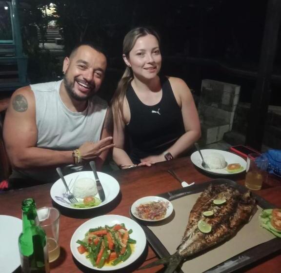 بنسيون Diver S Cafe Amed