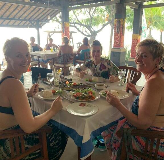 بنسيون Diver S Cafe Amed