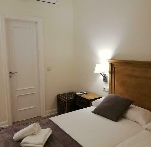 بنسيون Don Cecilio Guesthouse