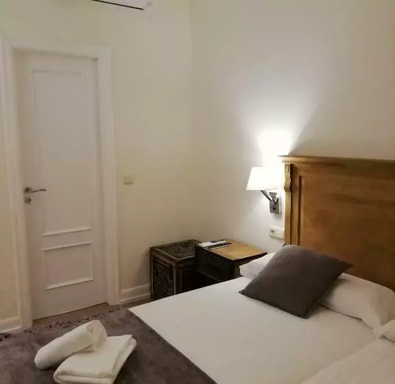 پانسیون Don Cecilio Guesthouse