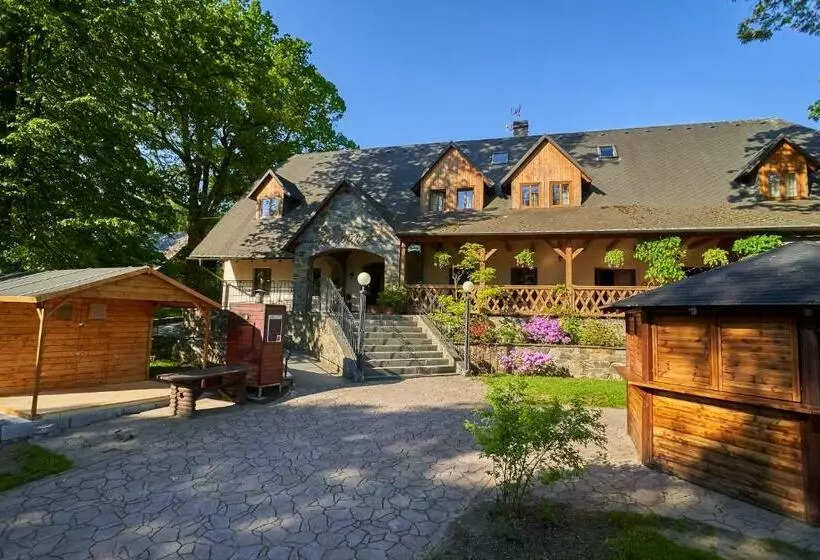 Pension Restaurant Bobrovník