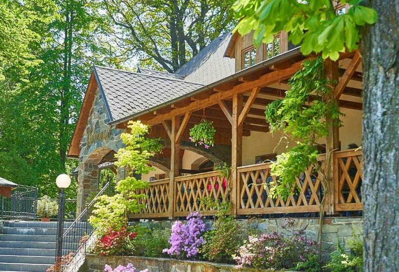 Pension Restaurant Bobrovník