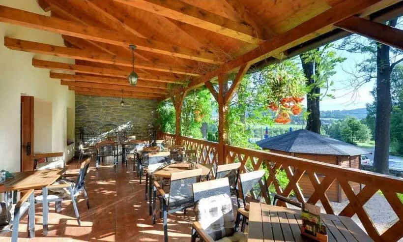 Pension Restaurant Bobrovník