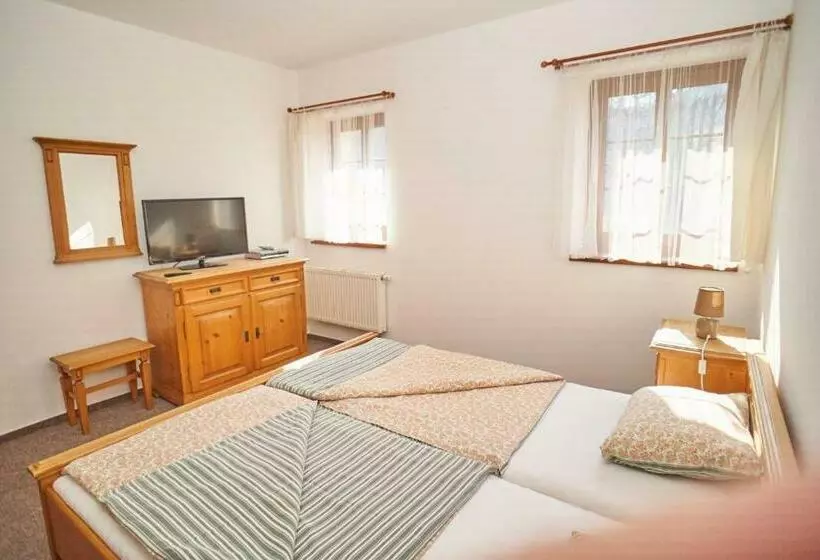 Pension Restaurant Bobrovník