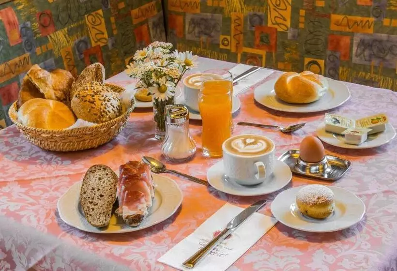 Aamiaismajoitus (B&B) Garni Baita