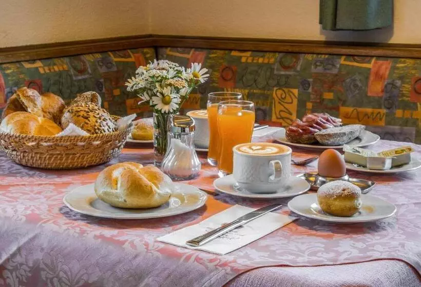 Aamiaismajoitus (B&B) Garni Baita