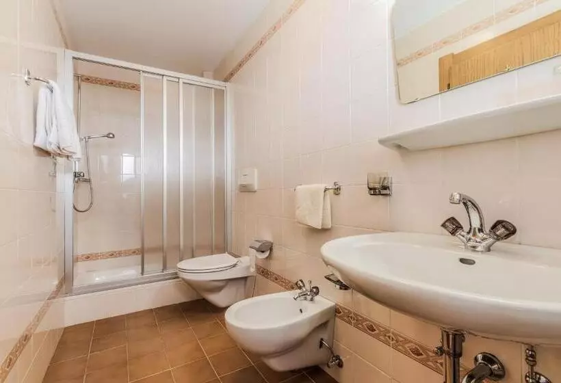 Aamiaismajoitus (B&B) Garni Baita