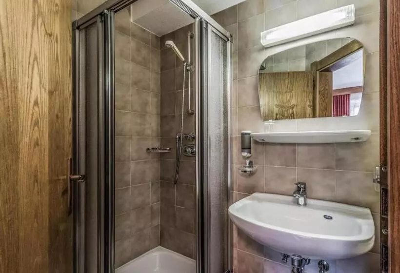 Aamiaismajoitus (B&B) Garni Baita