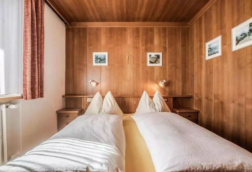 Aamiaismajoitus (B&B) Garni Baita