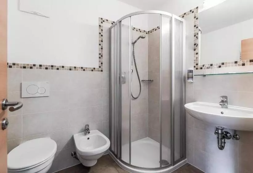 Aamiaismajoitus (B&B) Garni Baita