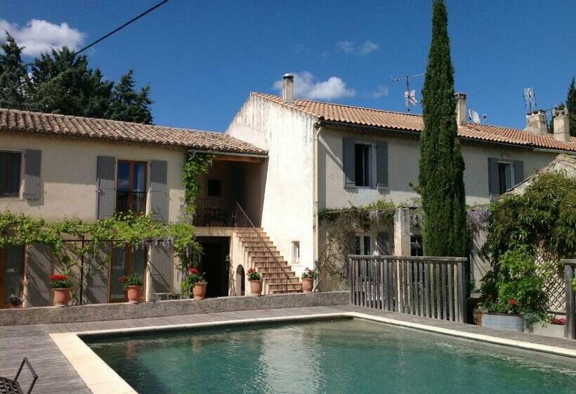 تختخواب و صبحانه Mas Des Tourterelles