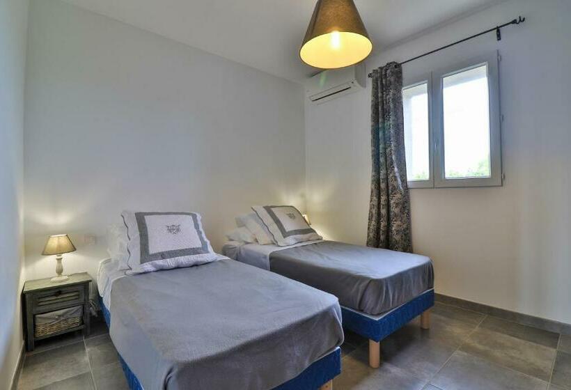 تختخواب و صبحانه Mas Des Tourterelles