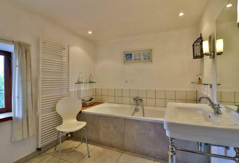 تختخواب و صبحانه Mas Des Tourterelles