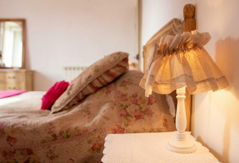 تختخواب و صبحانه Mas Des Tourterelles