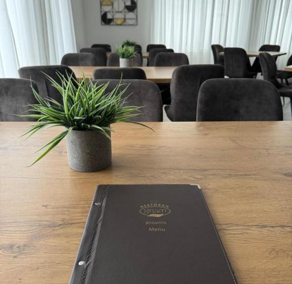 민박 Pansion Komfor Fitea