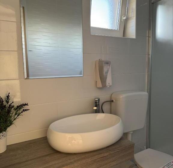 민박 Pansion Komfor Fitea