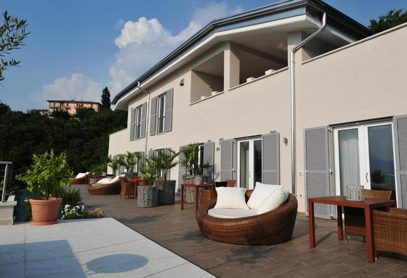 مبيت وإفطار Zeno Suites