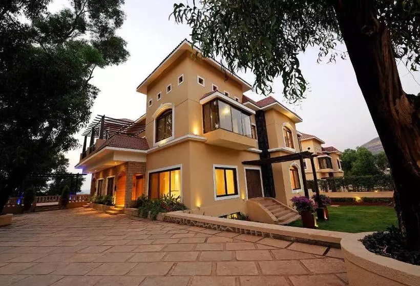Della Resorts