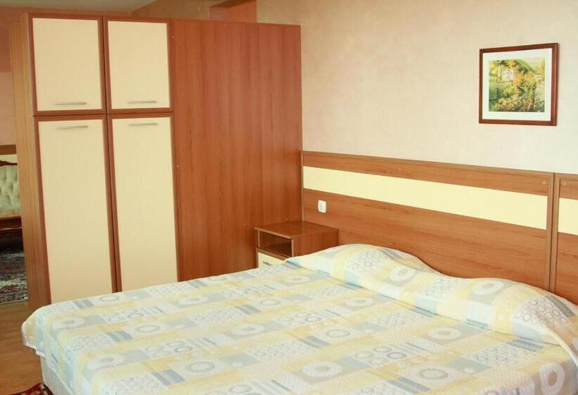 Family Hotel Residence