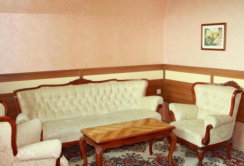 Family Hotel Residence