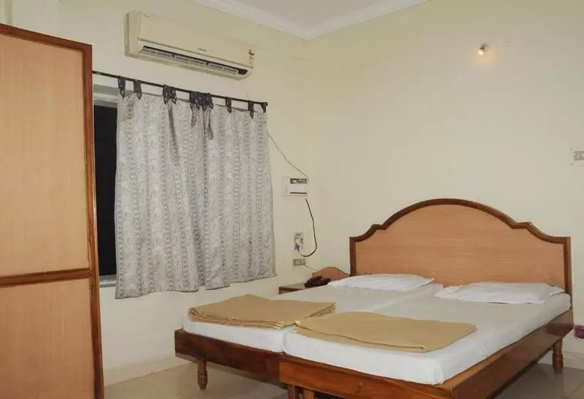 Hotelli Agarala Residency