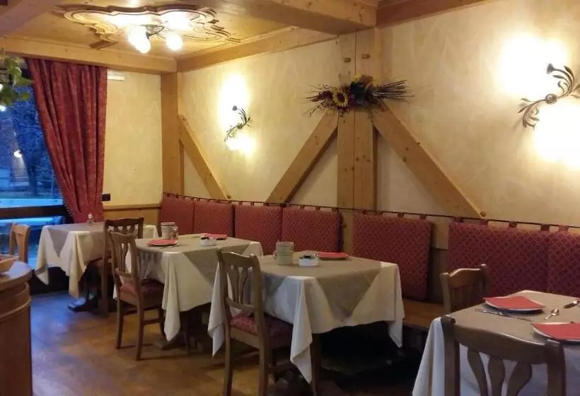 Hotelli Albergo Garni Martina