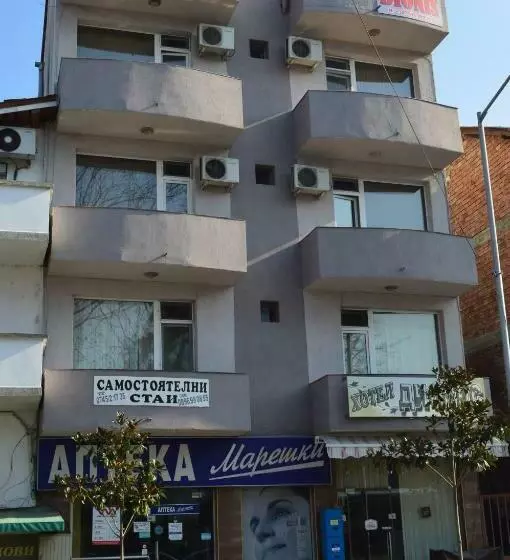 هتل Dionis