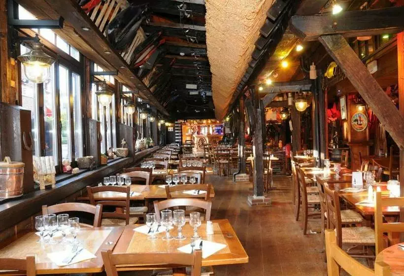 هتل La Taverne Des Deux Augustins