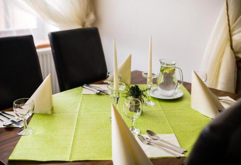 فندق Luxury Spa & Wellness Vila Valaška