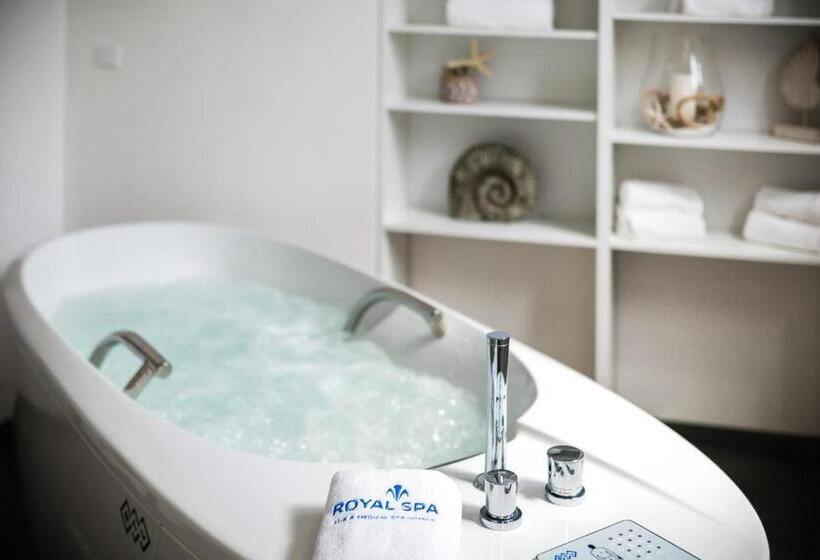 فندق Luxury Spa & Wellness Vila Valaška