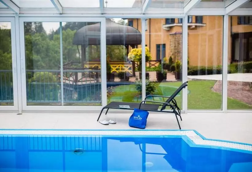 Hotelli Luxury Spa & Wellness Vila Valaška