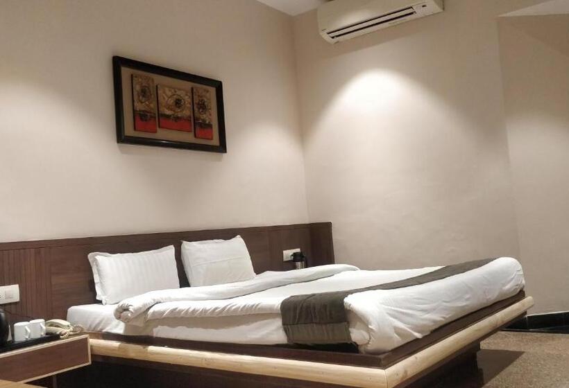 ホテル Mount Regency