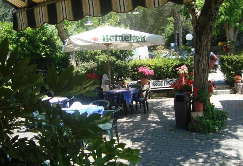 בית מלון כפרי Silvia