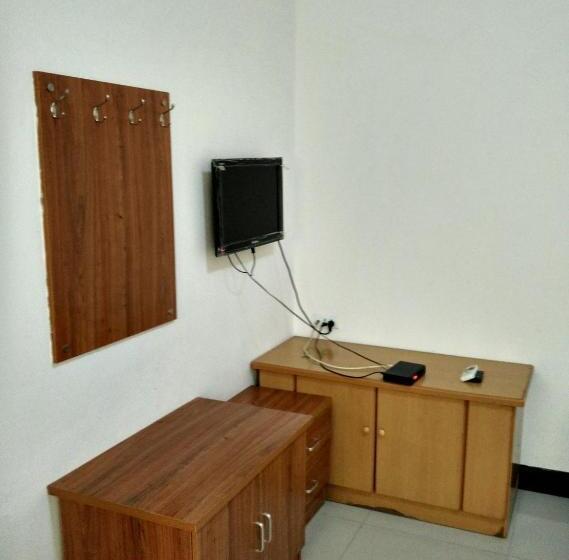 Huashan International Youth Hostel