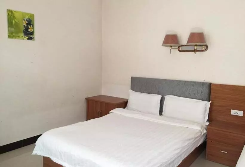 Huashan International Youth Hostel