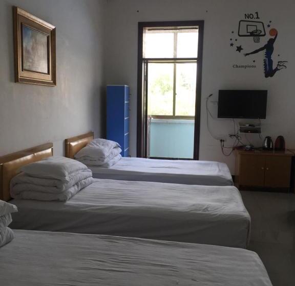 Huashan International Youth Hostel