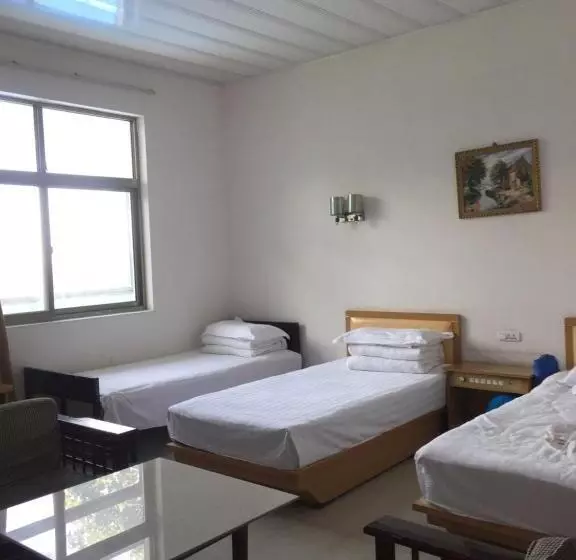 Huashan International Youth Hostel