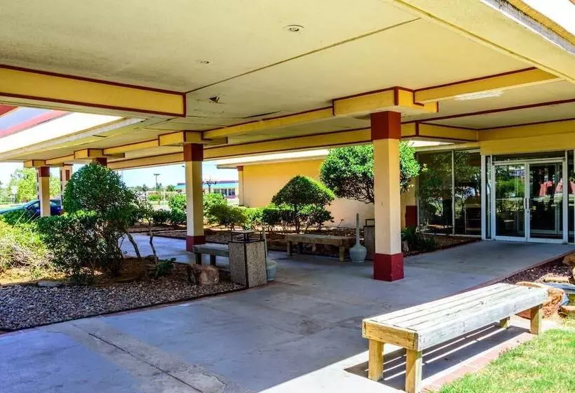 Executive Inn Hotel & Conference Centre