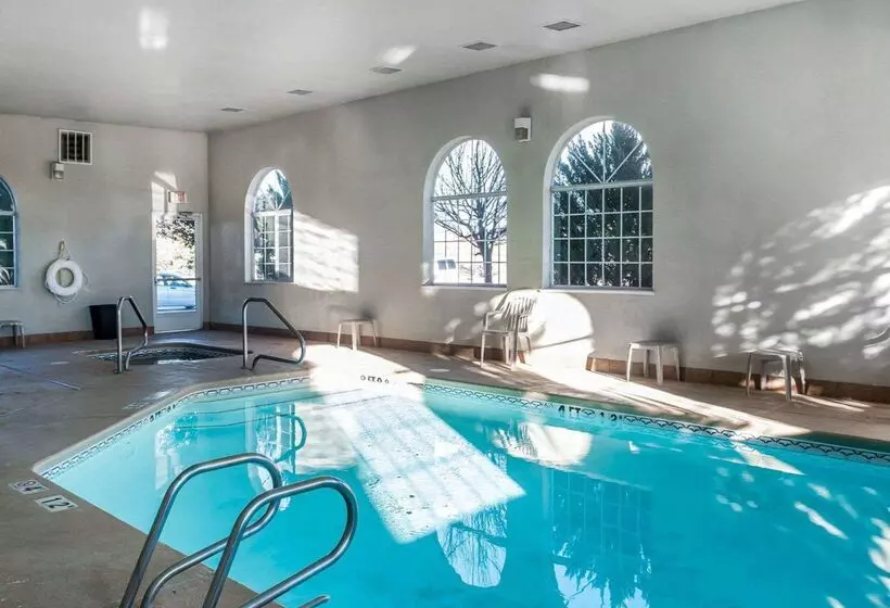 Отель Comfort Inn Gallup I40 Exit 20