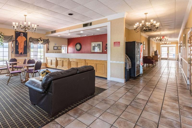 酒店 Orangeburg Inn & Suites